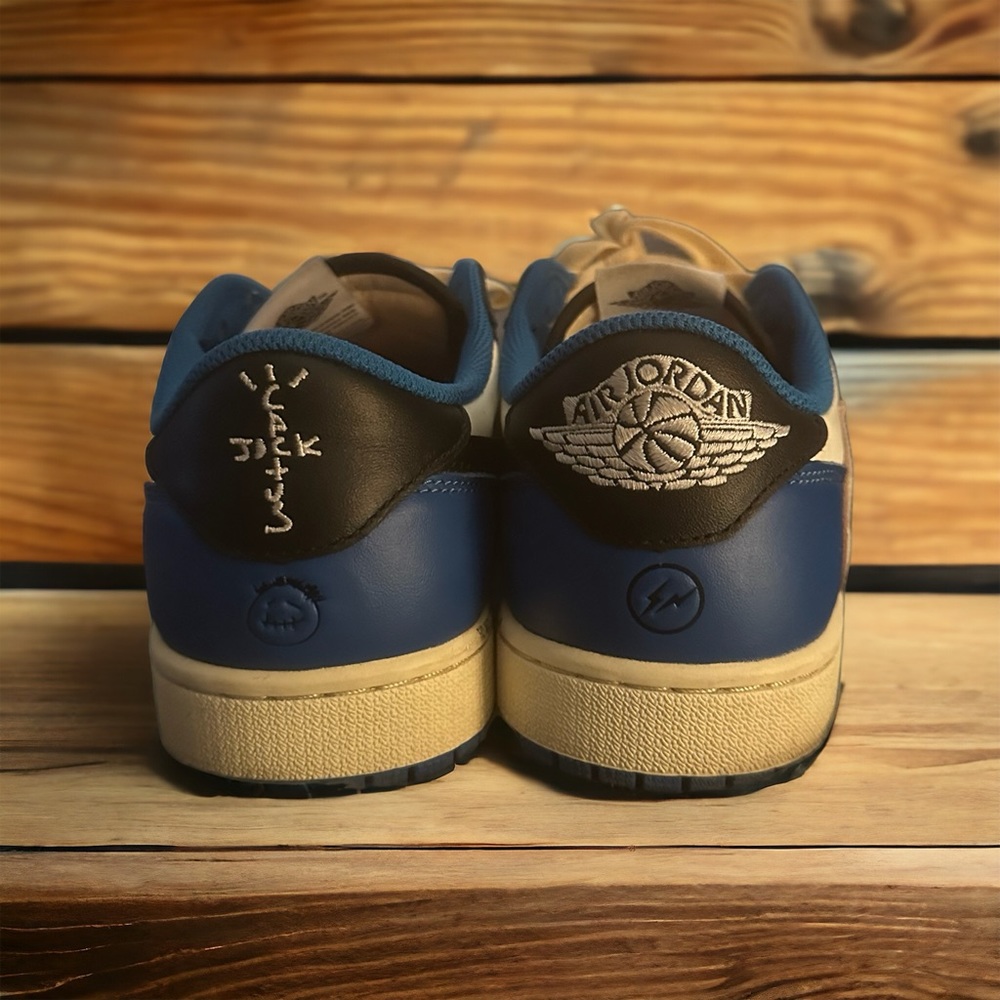Air Jordan 1 Low Fragment Design x Travis Scott